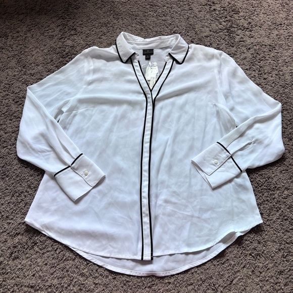 ⭐️⭐️⭐️Worthington NWT Womens Long Sleeve Soft Blouse Wht Blk Tipping size Large - Picture 2 of 10